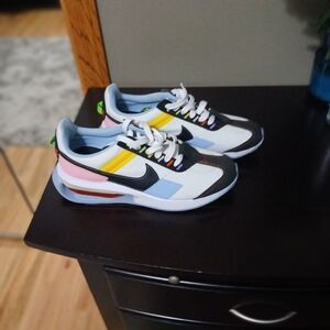 Nike Black and White Athletic Shoes with Chunky Silhouette